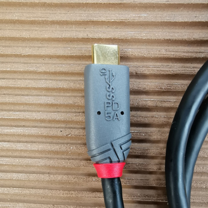 LINDY林帝36901 ANTHRA LINE USB 3.1 GEN 2 TYPE-C公TO公傳輸線+PD智能電流晶片(1M)：傳輸線趨勢－充電、資料傳輸、影音輸出多合一