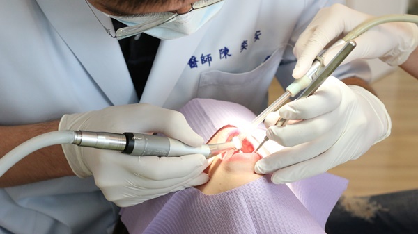 [心得] 害怕植牙嗎?不如來試試選擇|台中牙醫植牙推薦-北區